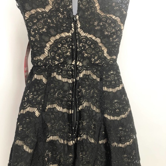 NEW Trixxi Black and Nude Lace Halter Dress Size Small - Picture 4 of 6